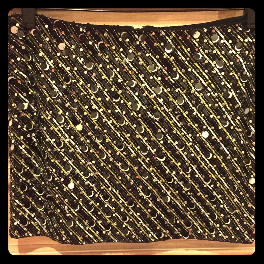 Alice + Olivia Black and Gold Mini Skirt